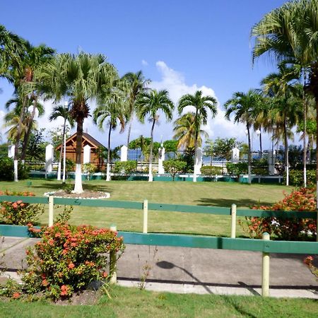 Beach Studio 10 Aparthotel Ocho Rios Kültér fotó